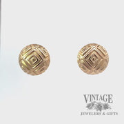 14k yellow gold round earrings with layered box design video