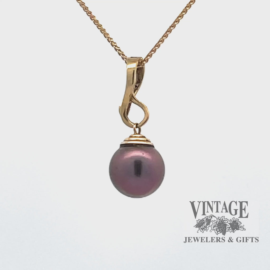 14k hinged pendant with purple/grey pearl video