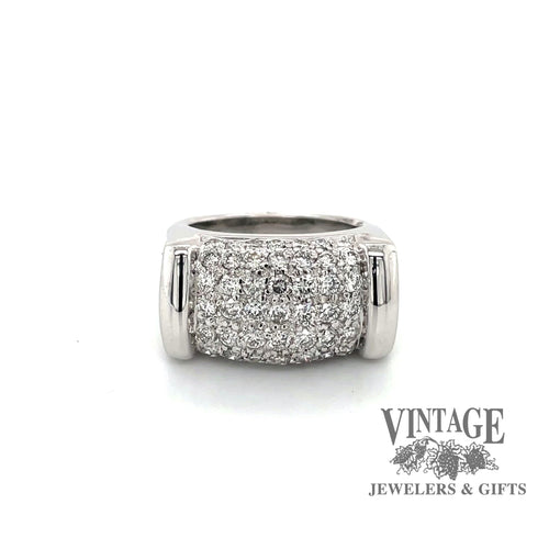 Revolving video of 14 karat white gold pave' diamond bar style ring