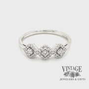 Revolving video of 14 karat white gold diamond 3-square halo band