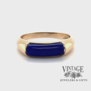 Revolving video of 14 karat yellow gold Lapis saddle ring
