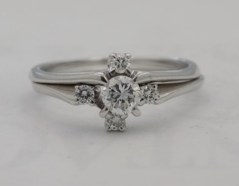 White gold 5 diamond wedding set