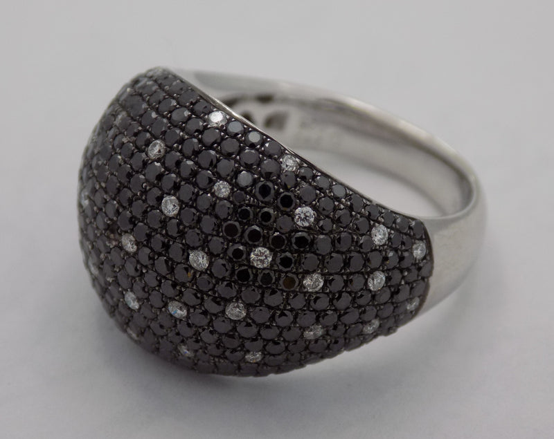 White gold black and white pave' diamond band