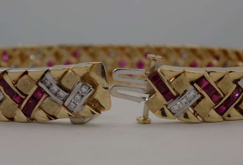 Yellow gold caliber cut natural ruby/diamond bracelet
