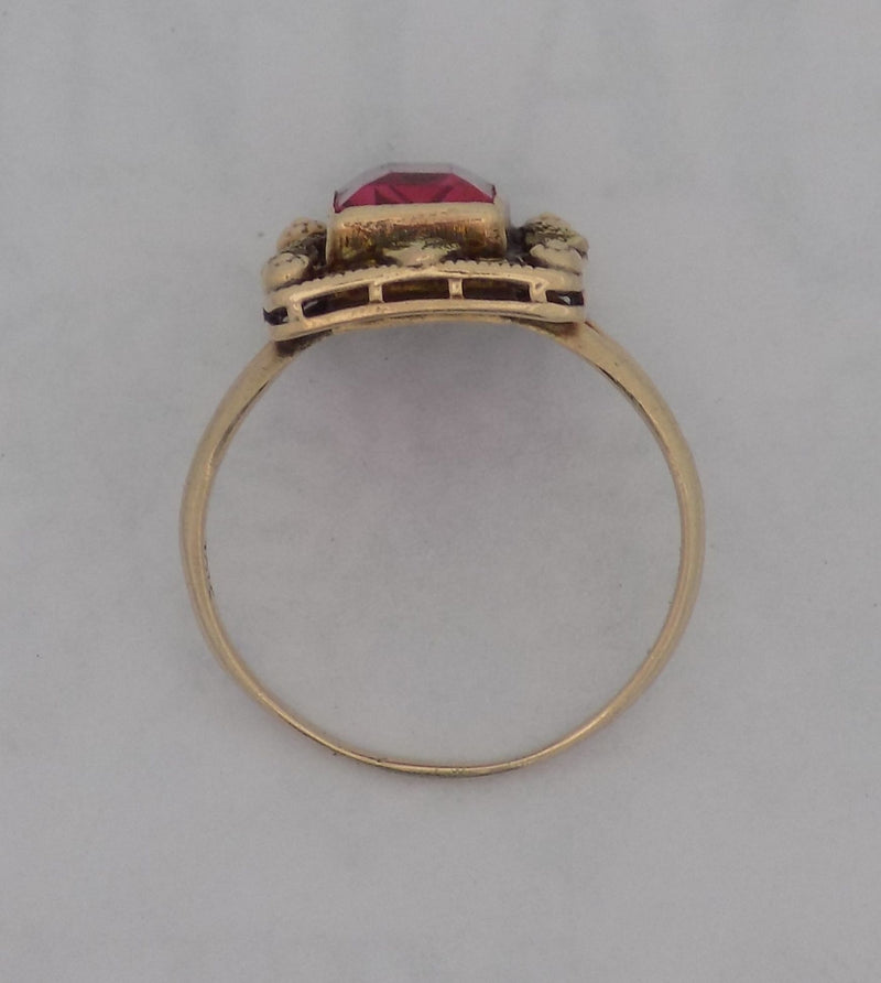 Yellow gold synthetic ruby antique ring