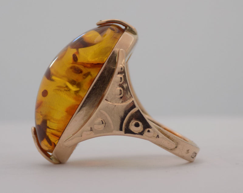Vintage rose gold oval amber ring.