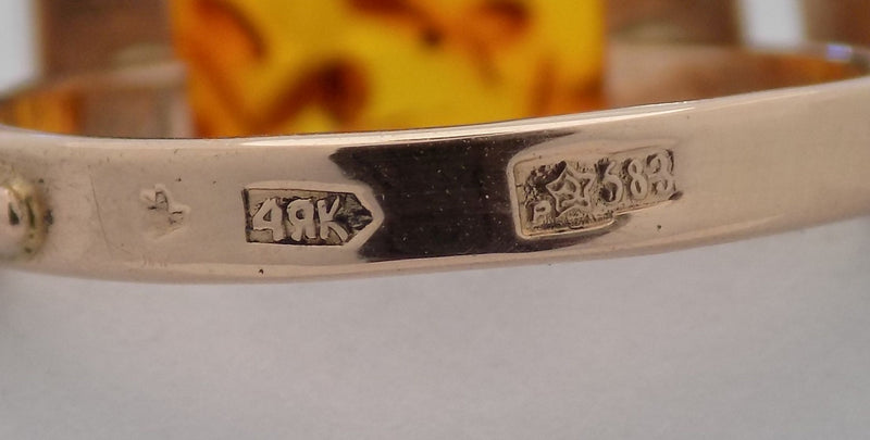 Vintage rose gold oval amber ring.