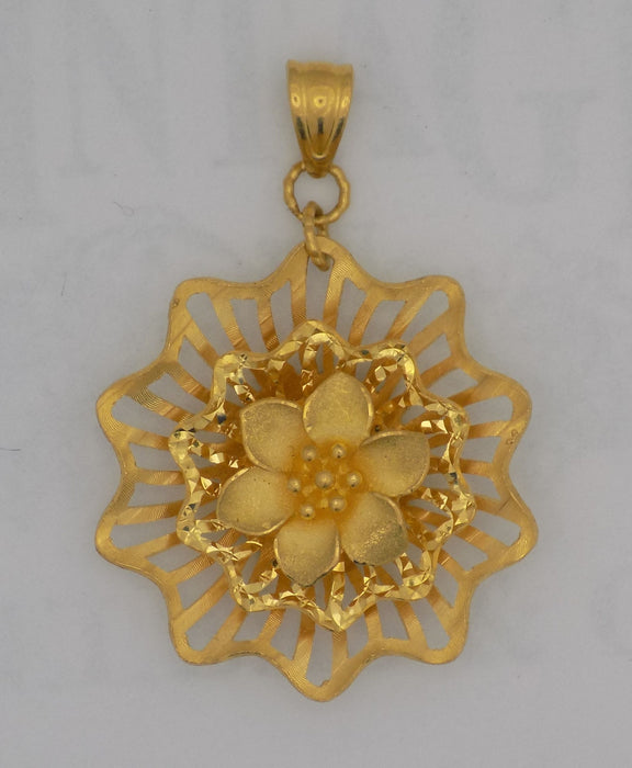 Yellow gold flower with double shadow frame pendant