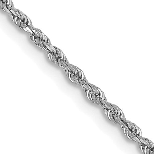 14 karat white gold 20" 1.5 mm solid diamond cut rope chain, close up  of links