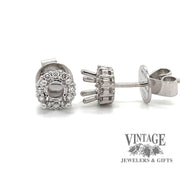 Revolving video of 18 karat white gold diamond halo semi mount earrings