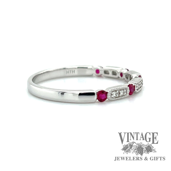 Ruby and diamond 14kw gold ring side