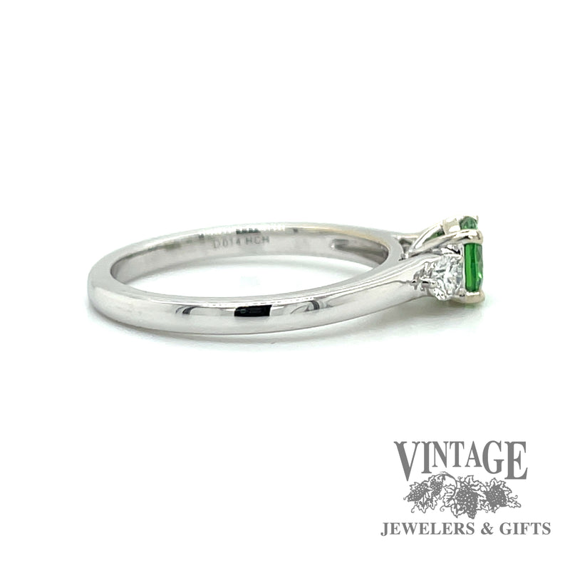 Tsavorite and diamond 14kw gold ring side
