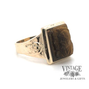 14 karat yellow gold tiger eye intaglio ring, angled view