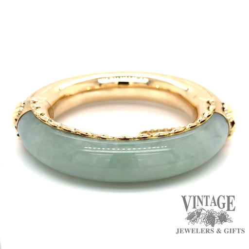 Jadeite 14ky engraved hinged bangle bracelet
