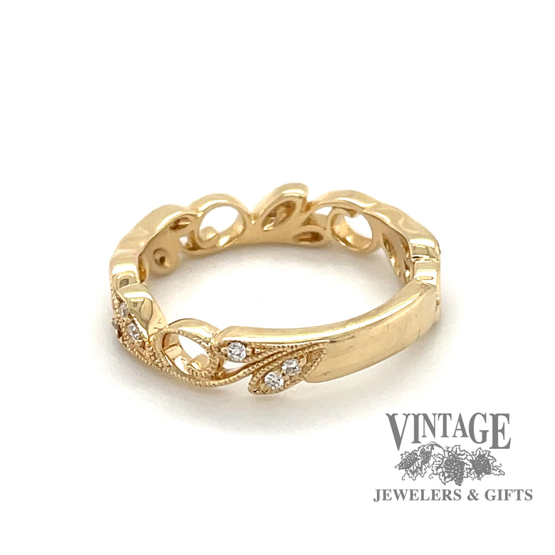 14k yellow gold Diamond filigree leaf scroll band, side