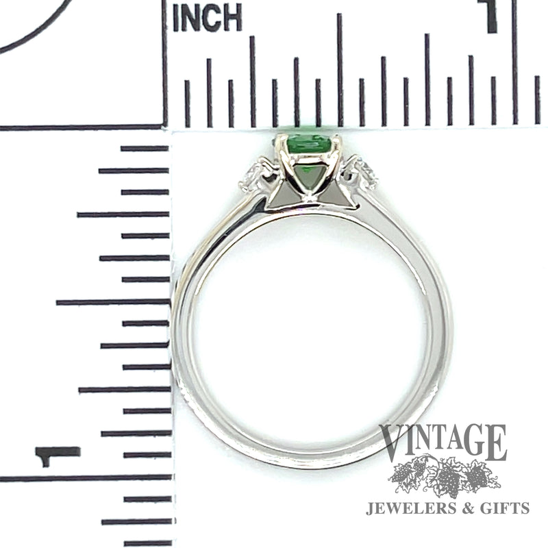 Tsavorite and diamond 14kw gold ring scale