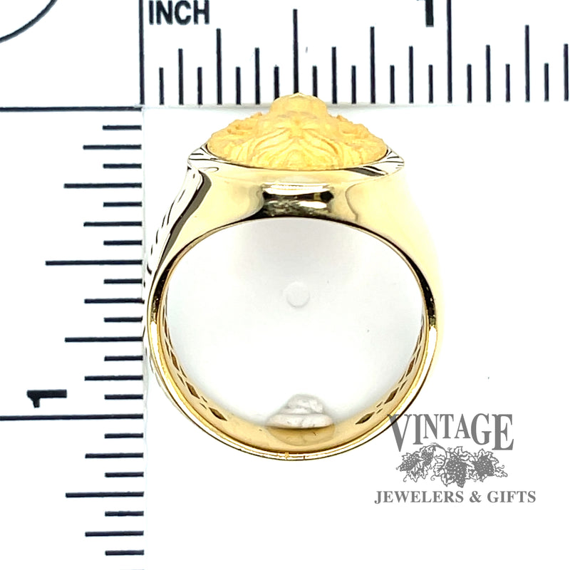 Lion 18ky gold signet ring