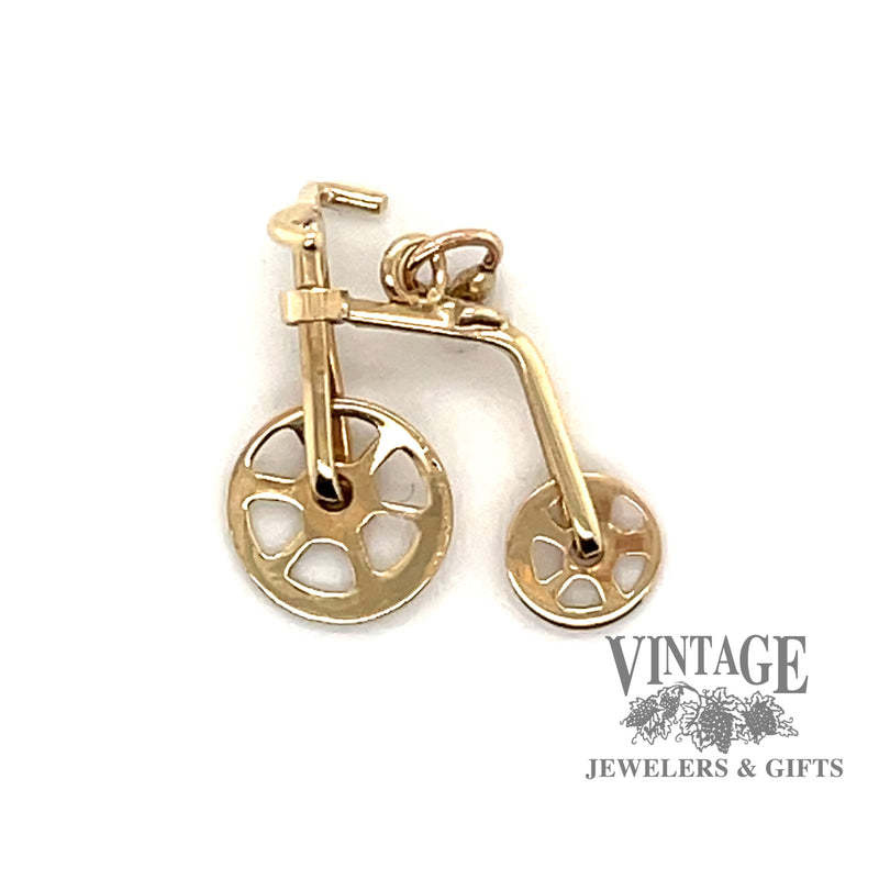 Old timey bicycle charm in 10ky
