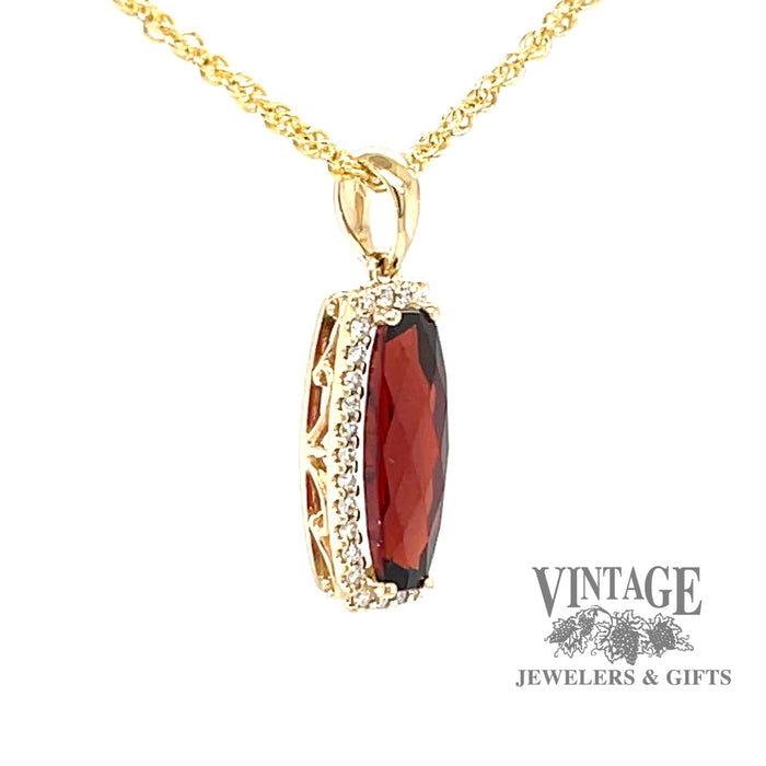 1.75ct garnet and diamond halo 14ky gold necklace