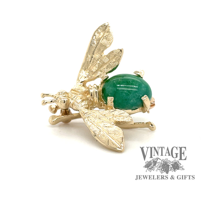 Bee 14ky gold pin with green quartz