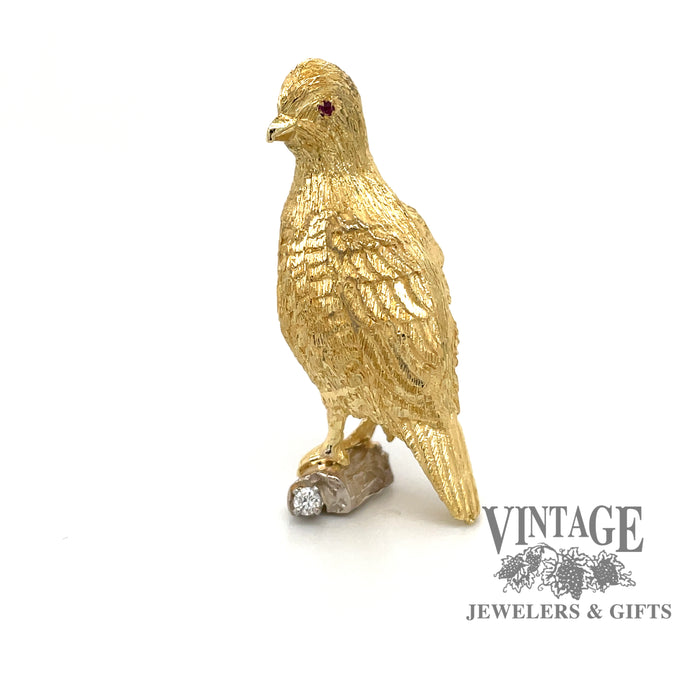 Bird pin in 18ky gold with diamond