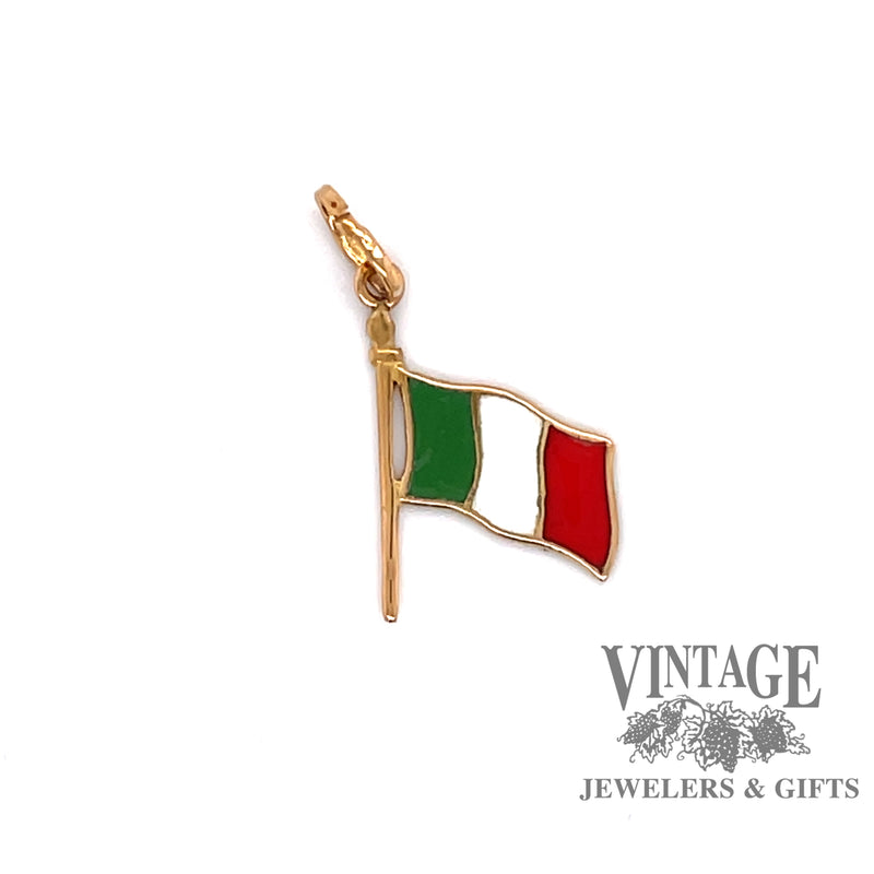  18 karat yellow gold Flag of Ireland charm