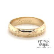 14 karat yellow gold four leaf clover pattern band ring