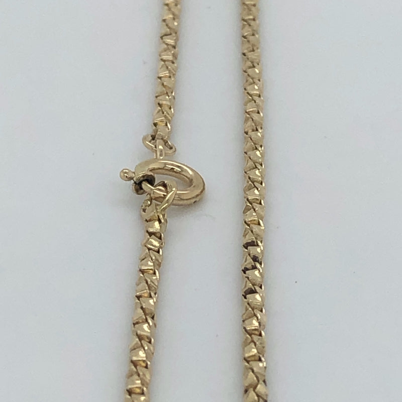18 karat yellow gold twisted box 24.5" chain. 
