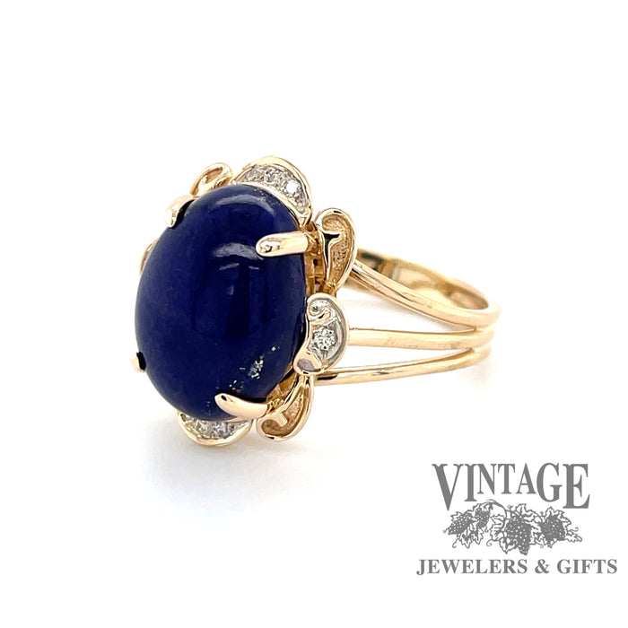 Lapis lazuli and diamond 14 karat yellow gold ring