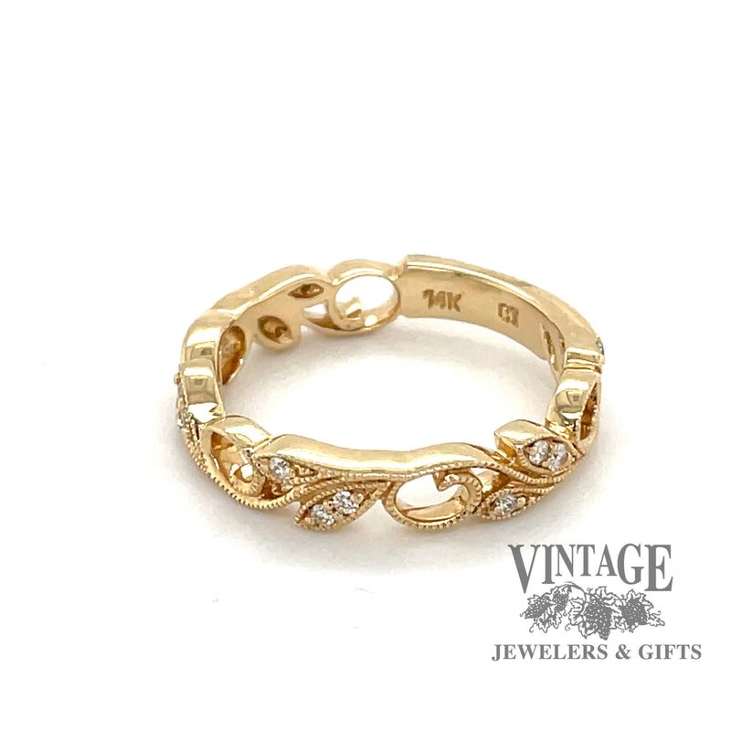 14k yellow gold Diamond filigree leaf scroll band