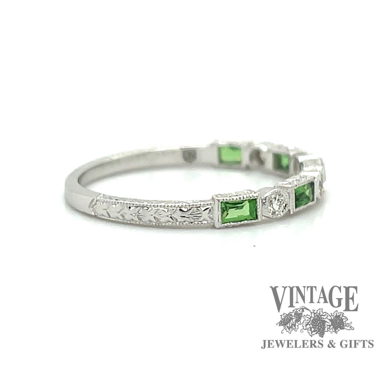 Tsavorite and diamond hand engraved 14kw gold ring