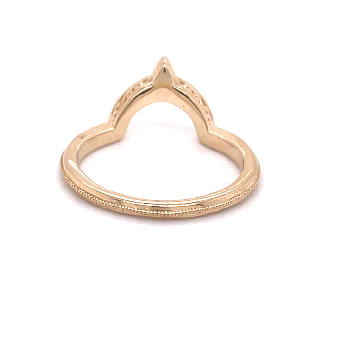 Diamond fitted band in 14k yellow gold