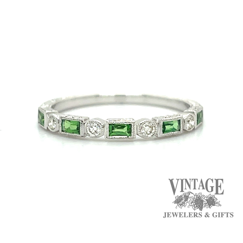 Tsavorite and diamond hand engraved 14kw gold ring