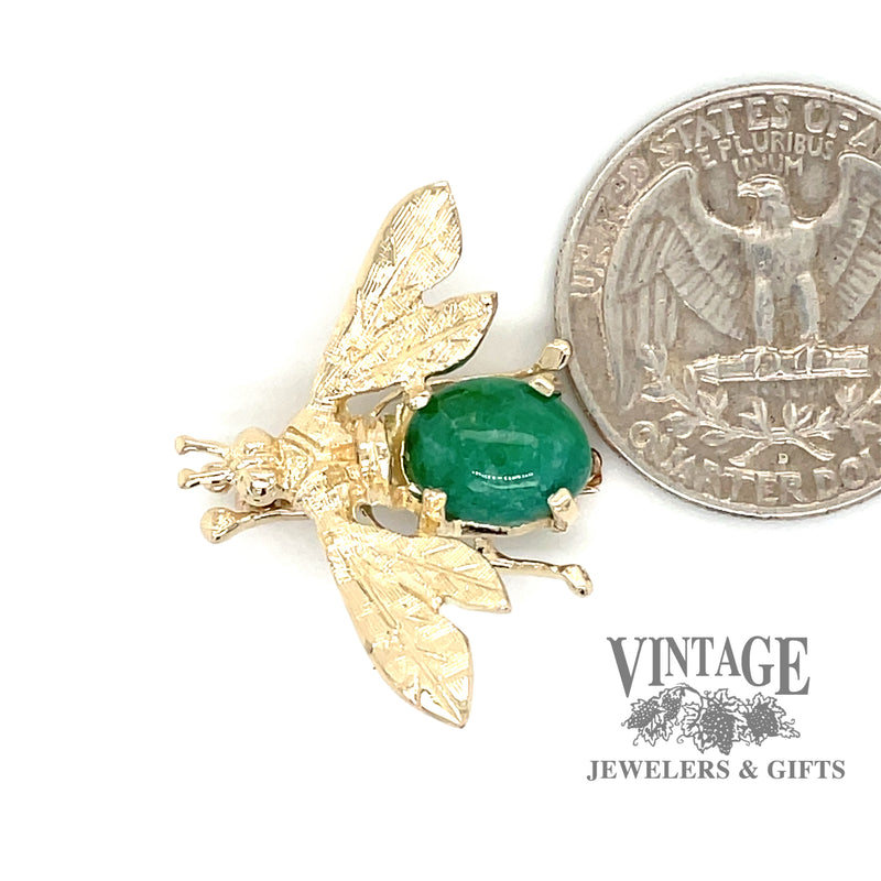 Bee 14ky gold pin with green quartz