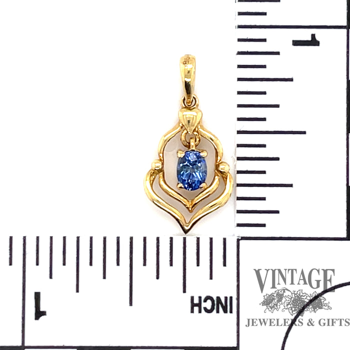 Sapphire 14ky gold pendant scale