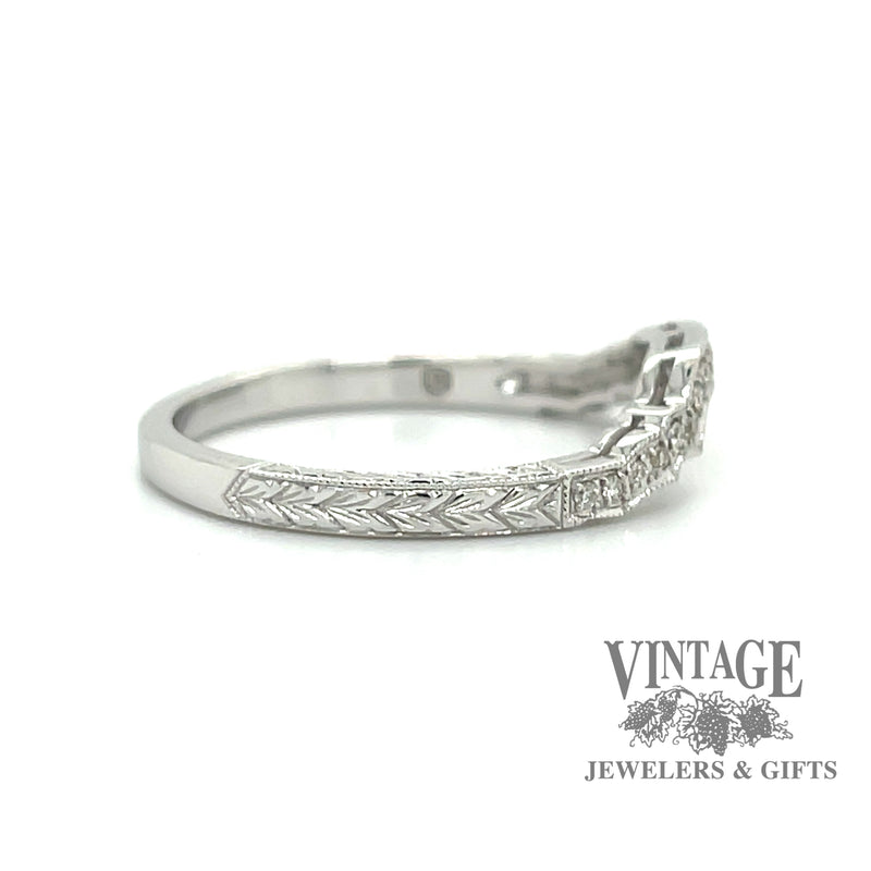 Diamond 14kw gold hand engraved ring band side