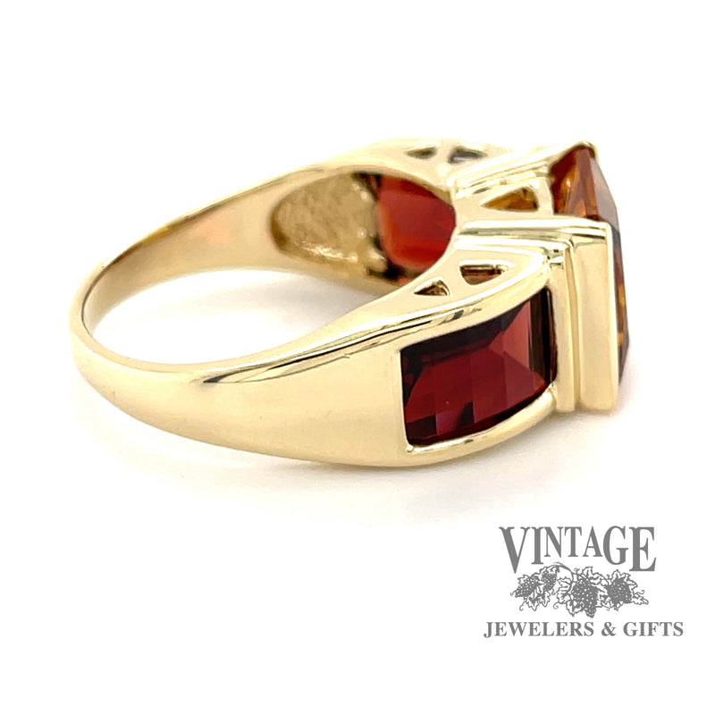 14 karat yellow gold Starburst cut citrine and pyrope garnet stone ring, side view