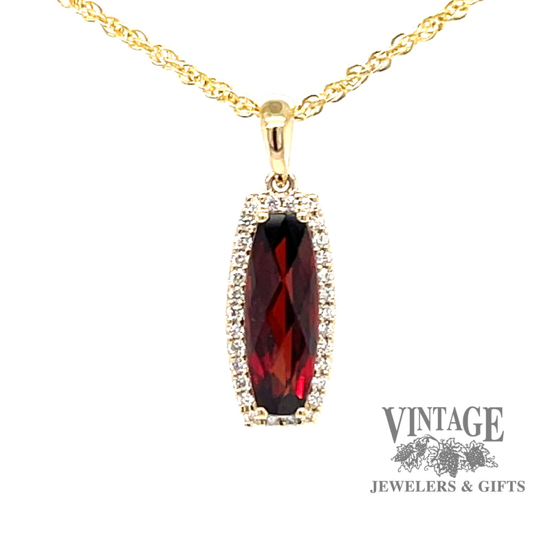 1.75ct garnet and diamond halo 14ky gold necklace