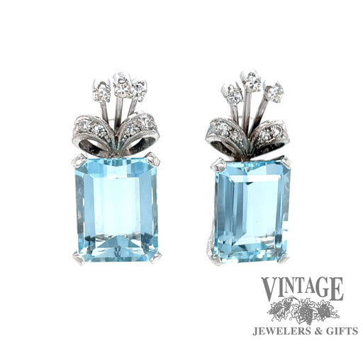 18k white gold Aquamarine emerald cut earrings , front