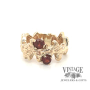 14 karat yellow gold Garnet free form ring